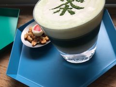 抹茶酒酿奶盖-茶是一枝花泡茶店