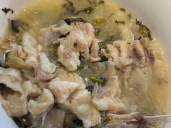 -严记小天府酸菜鱼(西四路店)