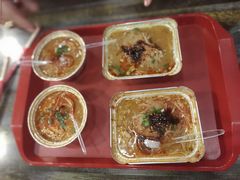 -花儿姐与战哥的美食档