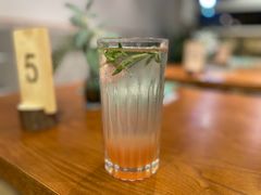 白桃接骨木花苏打-Rosemary·纽西兰简餐(江南西店)
