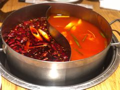 番茄和牛油鸳鸯锅-青瓷火锅料理(西单大悦城店)