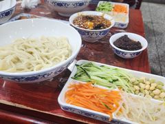 -九河居炸酱面馆(荔湾路店)