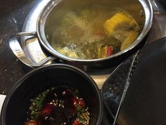 酸菜鱼锅底-龍歌自助小火锅(崂山丽达店)