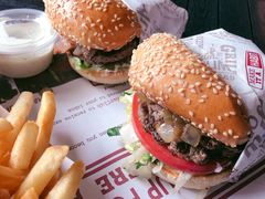 -The Habit Burger Grill 哈比特汉堡(爱琴海店)