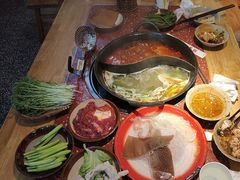 -赵美丽·重庆社区火锅·直营店(火车东站·中豪国际店)