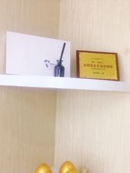 -痘院士专业祛痘皮肤管理