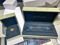 -梵克雅宝(国贸商城店)