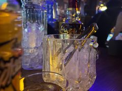 -聚点酒吧(龙湖滨江天街店)