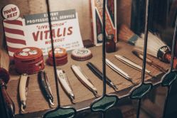 -IMUSE BARBER SHOP