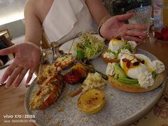 -Mark&Mars Restaurant