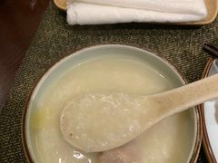 -稻鲜记潮汕砂锅粥