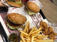 -The Habit Burger Grill 哈比特汉堡(复兴soho店)