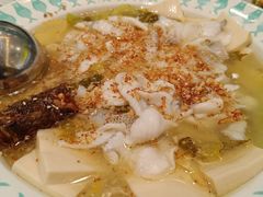 -姚姚酸菜鱼·金戈戈香港豉油鸡(喜荟城联名店)