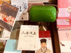 内景-荒岛书店(黄县路店)