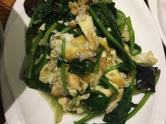 菠菜鸡蛋炒木耳-阿罗新疆菜(人民广场店)
