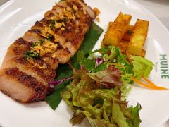 西贡炭烧烤猪颈肉配菠萝-美奈小馆·越南料理(中航城君尚购物中心店)