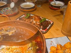 -洱火云南酸菜牛肉火锅(石景山当代商城店)