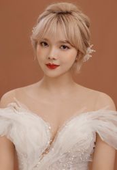 -艺憬婚纱礼服·造型(二七万达店)