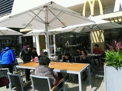 露天位-麦当劳(塔园路店)