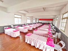 -艺采红鹰职业培训学校