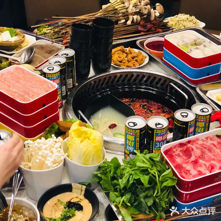 水果串串很有特色，推荐荔枝串串