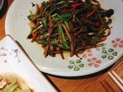 茶树菇煸鸭丝-盐帮食坊•小河帮川菜(四川师大店)