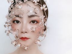 -金夫人化妆摄影职业培训学校