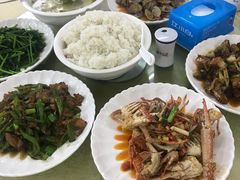 -湘里湘亲饭店(闸坡店)