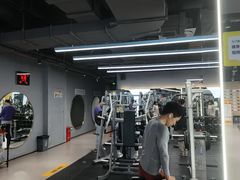 -超鹿运动(五四路恒力城店)