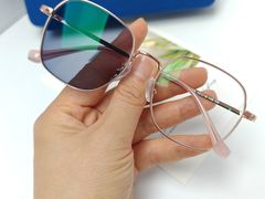 -罗伯特眼镜·蔡司官方授权(罗湖国贸店)