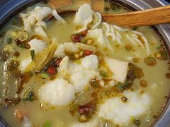 -周鱼小馆石锅酸菜鱼(活力汇店)