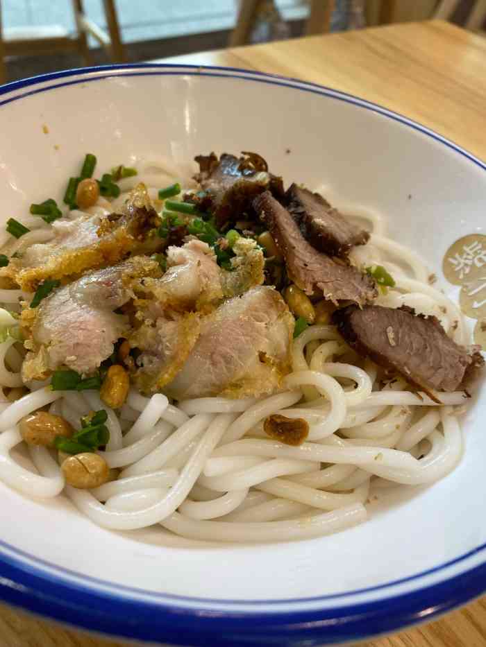 紫竹林大片牛肉卤粉-"路过打卡一下 [薄荷]环境:中规中矩.