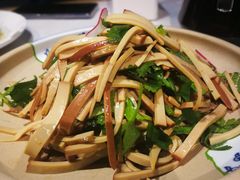 鸡蛋香干-蛙蛙叫干锅年代(簋街总店)