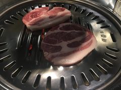 梅花肉-韩聚屋韩国烤肉餐厅(新北万达店)