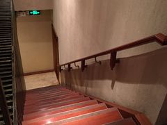 楼梯-Oyster Talks 四度蚝法餐厅