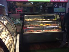-布尔津河堤夜市