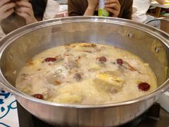 -松哥油焖大虾.小龙虾.黑鸭煲(海岸城店)