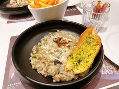 -娜娜家•Nana’s restaurant (爱琴海店)