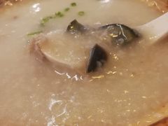 -新大咀港式茶餐厅(宝山万达店)