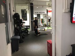 -汗水空间私教健身连锁(SM广场店)