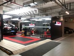 -虹桥天地-停车场