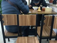 大堂-草桥清真牛肉锅贴扁食店