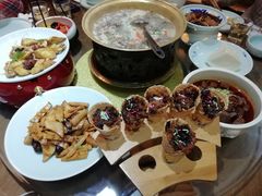 -窄巷子陕菜馆·地道陕西菜(粉巷店)