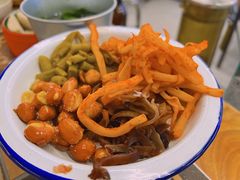 -顶上头·螺蛳火锅(五一新村店)