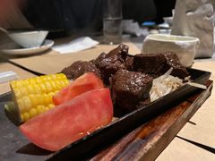 -穹六人间 people 6(岳阳路店)
