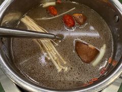 -一围小火锅(高铁吾悦店)