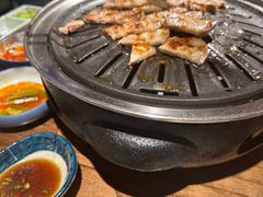 -明洞阿姨·韩式酱蟹烤肉·创意料理(三元桥店)