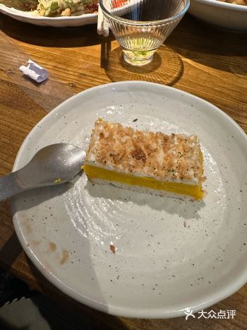 出来旅游，看到了这个店