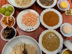 -裕兴记•蟹黄面馆(人民广场店)