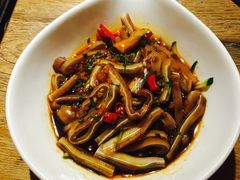 -爱啤精酿·民谣酒馆(滨江店)